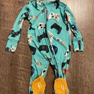 Posh peanut gamer Footie